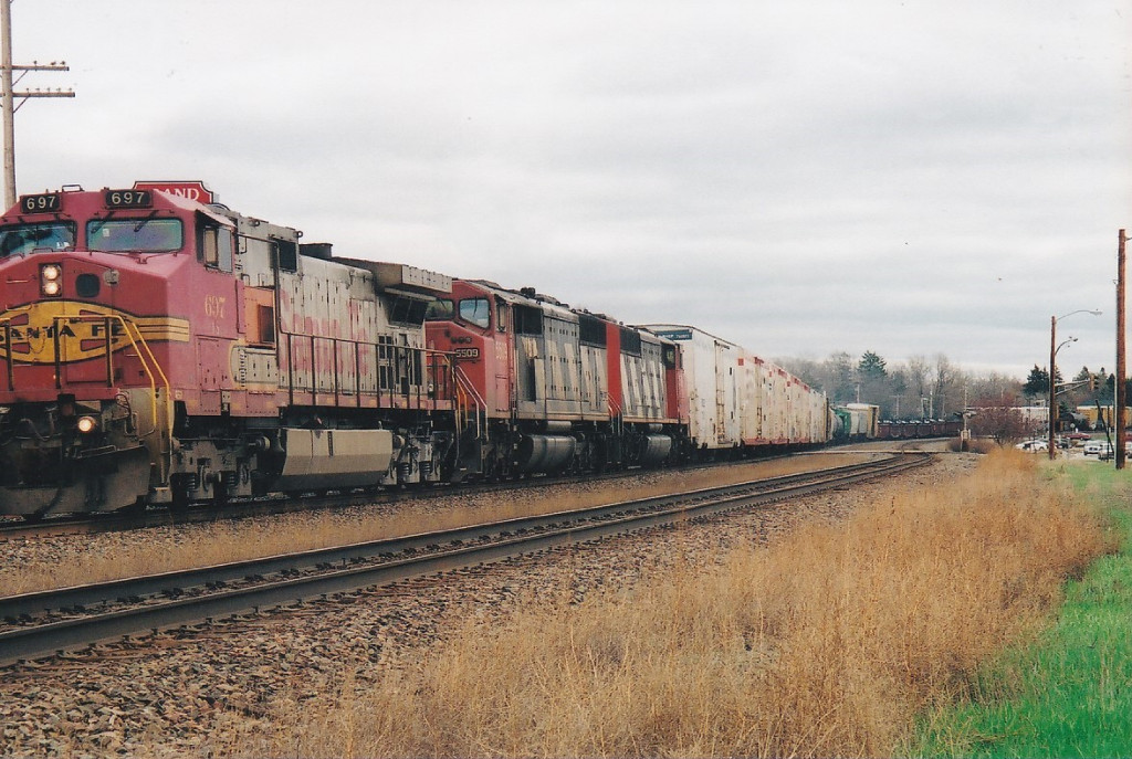 BNSF 697 West